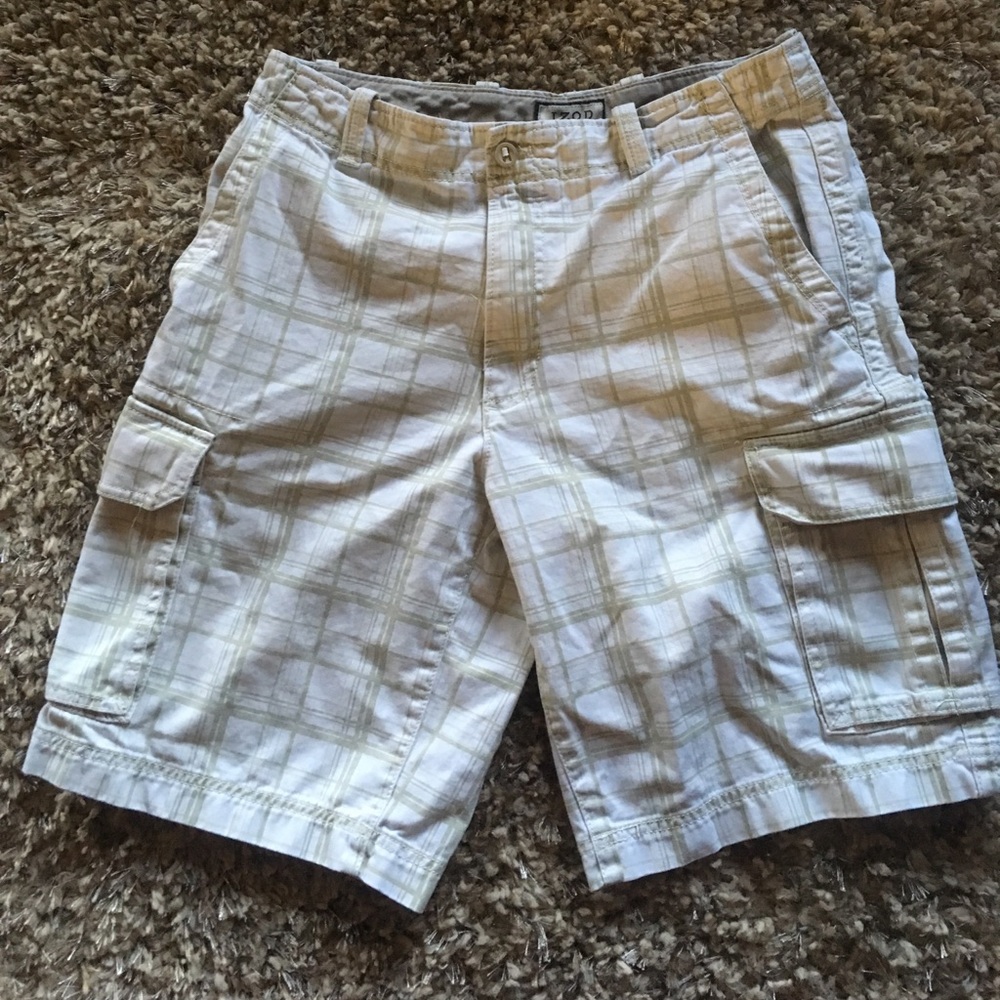 IZOD Men's Shorts 🌟