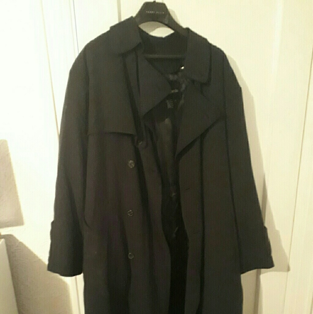 MEN'S PIERRE CARDIN RAIN COAT SIZE 46L Dark Navy