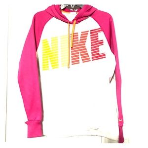 {{NIKE therma-fit hoodie}}