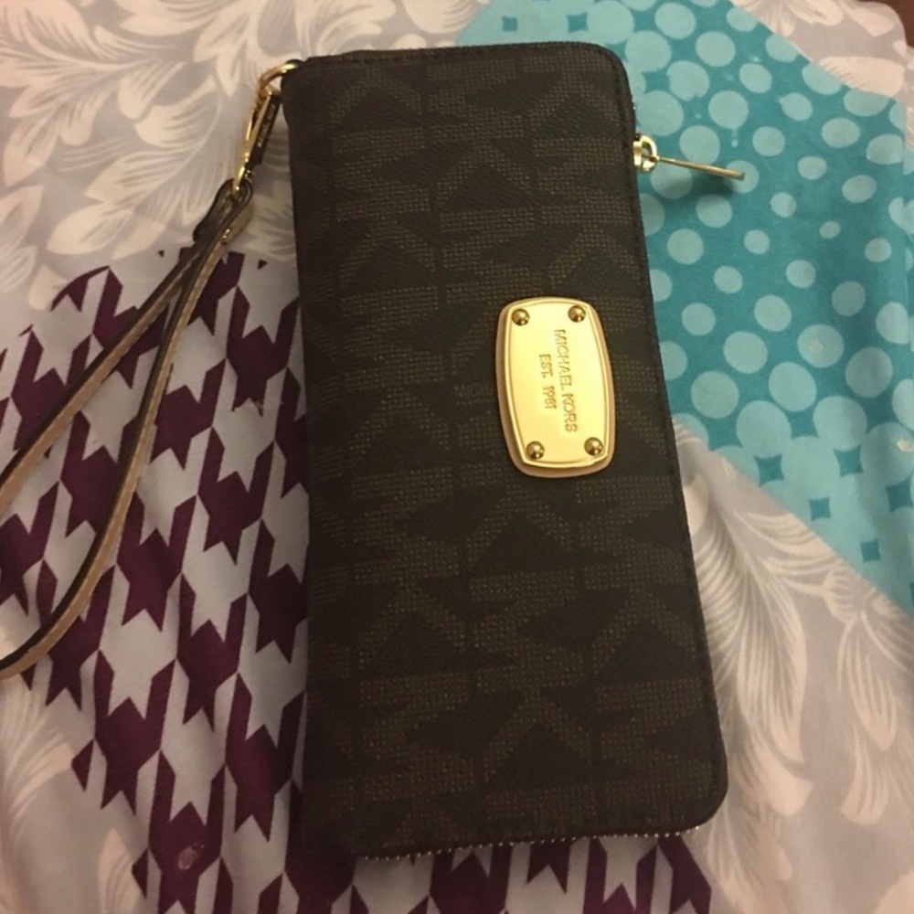 ❌❌SOLD❌❌❌Mk Brown wallet