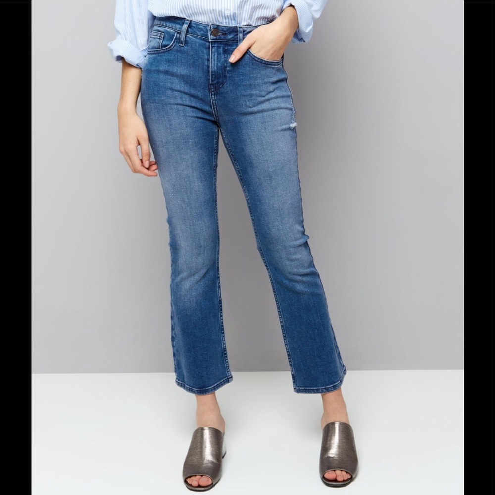 Cropped flare jeans