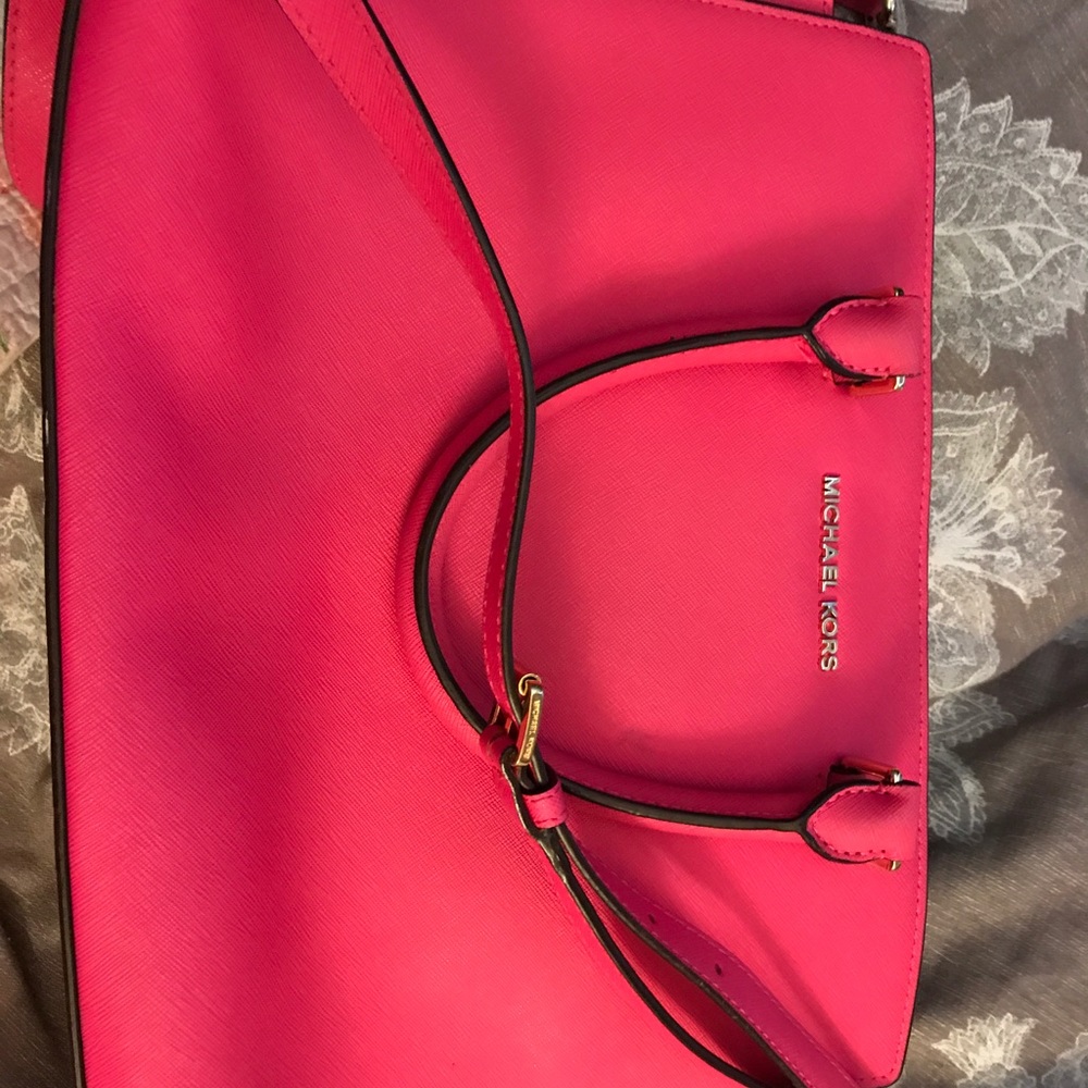 Michael Kors purse 👛