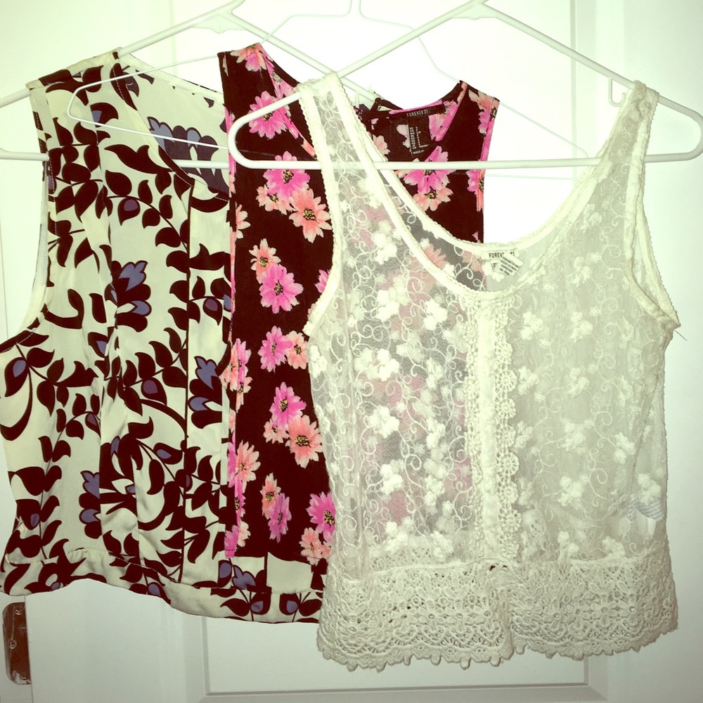 🎉3 for 1🎉 floral tops