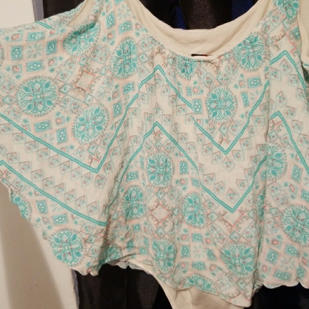 Blouse - Picture 2 of 2