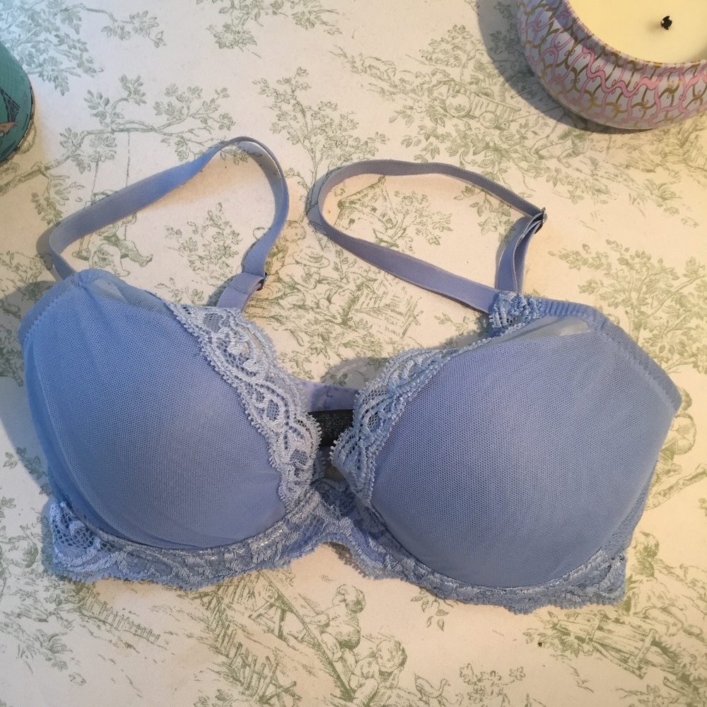 Feathers Underwire Contour Bra - NWOT