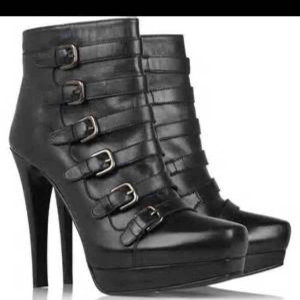 STUART WEITZMAN IRONLADY Ankle Boots