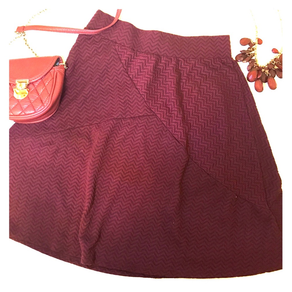 Maroon Chevron Pattern Knee-Length Skater Skirt