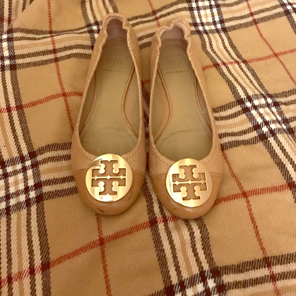 AUTHENTIC TORY BURCH FLATS SIZE 7.5 GOLD/TAN