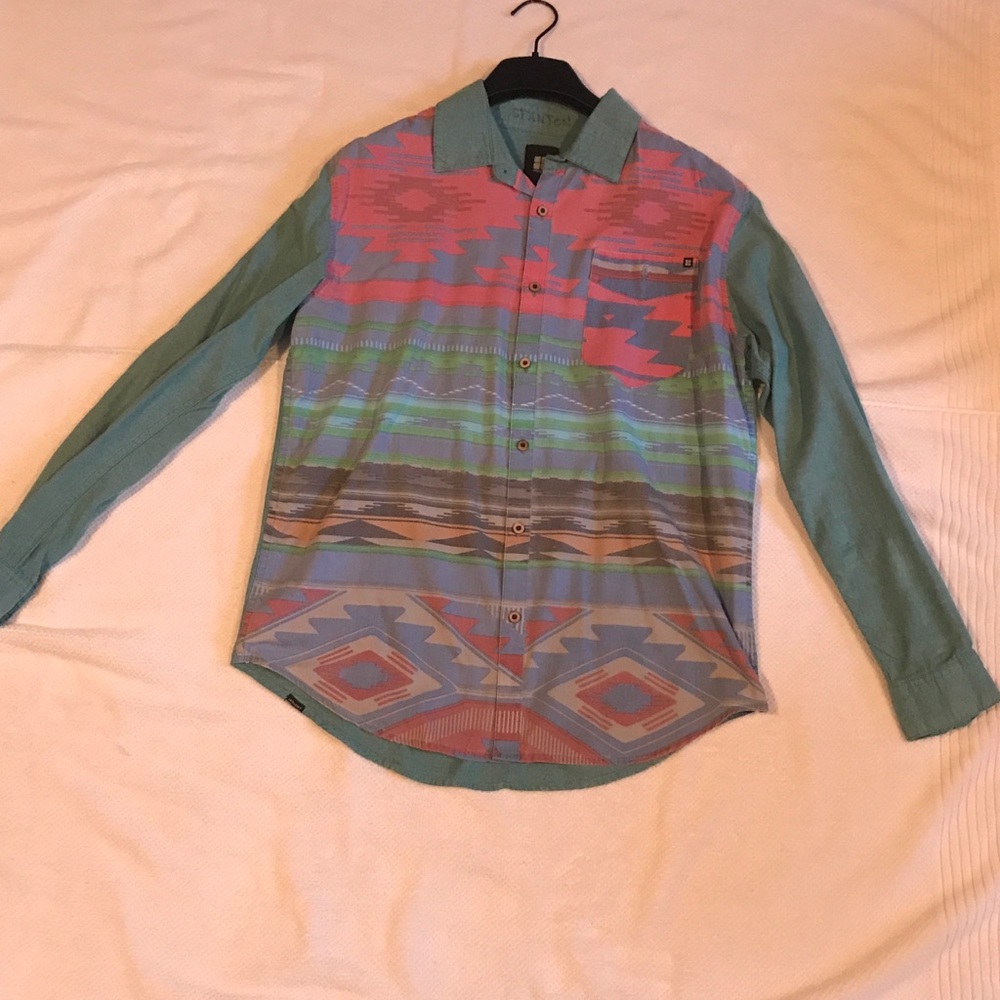 Insight button down