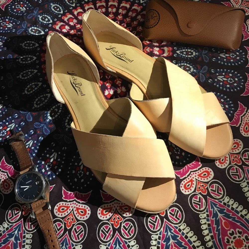 Lucky Brand Gallah Flats