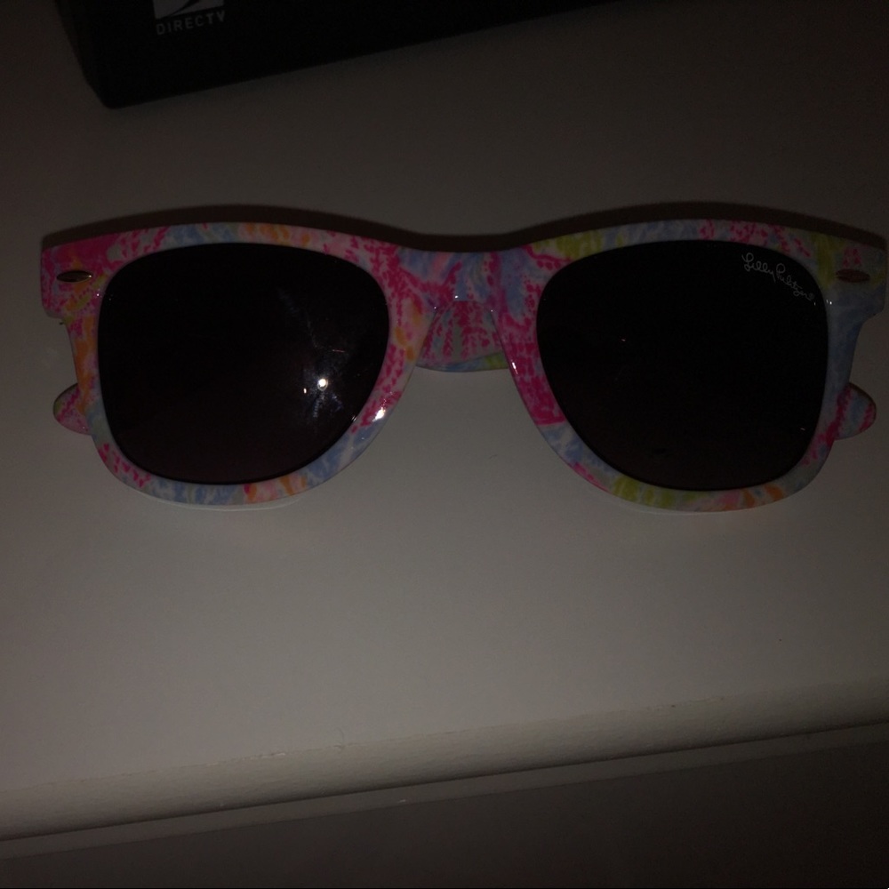 Lilly Pulitzer sunglasses!