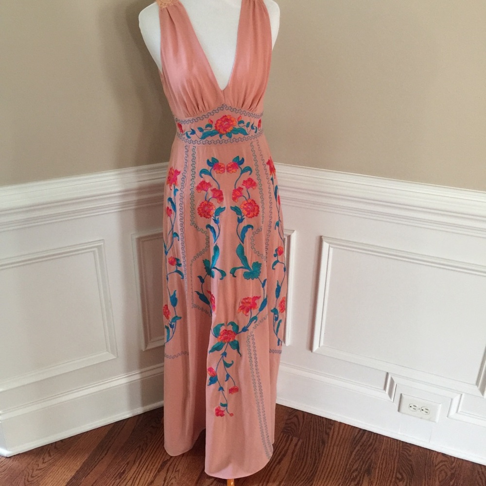 Blush pink sleeveless embroidered maxi dress sizeS
