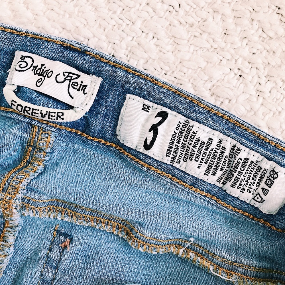 Size 3 Capris - Picture 3 of 3