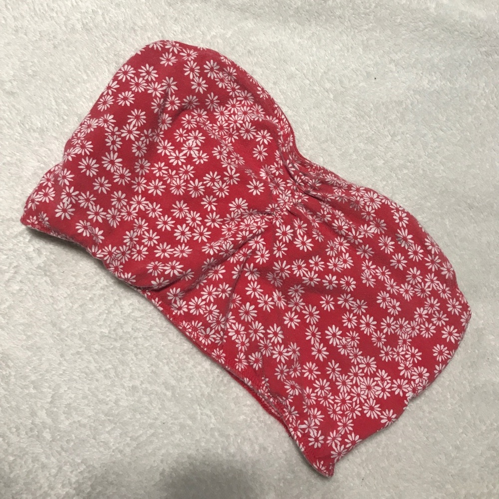 {{red&white floral bandeau}}