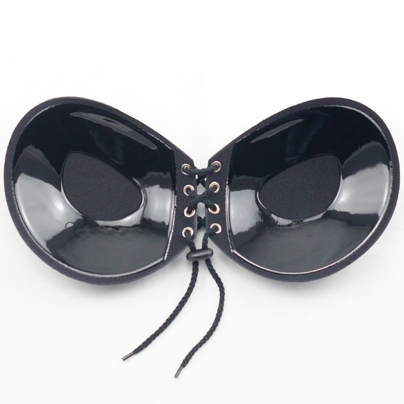 NEW! Silicone Strapless Bra - Picture 3 of 8