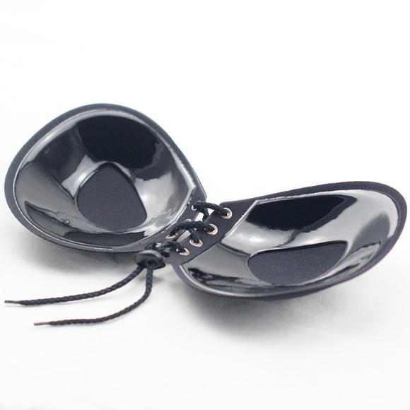 NEW! Silicone Strapless Bra - Picture 5 of 8