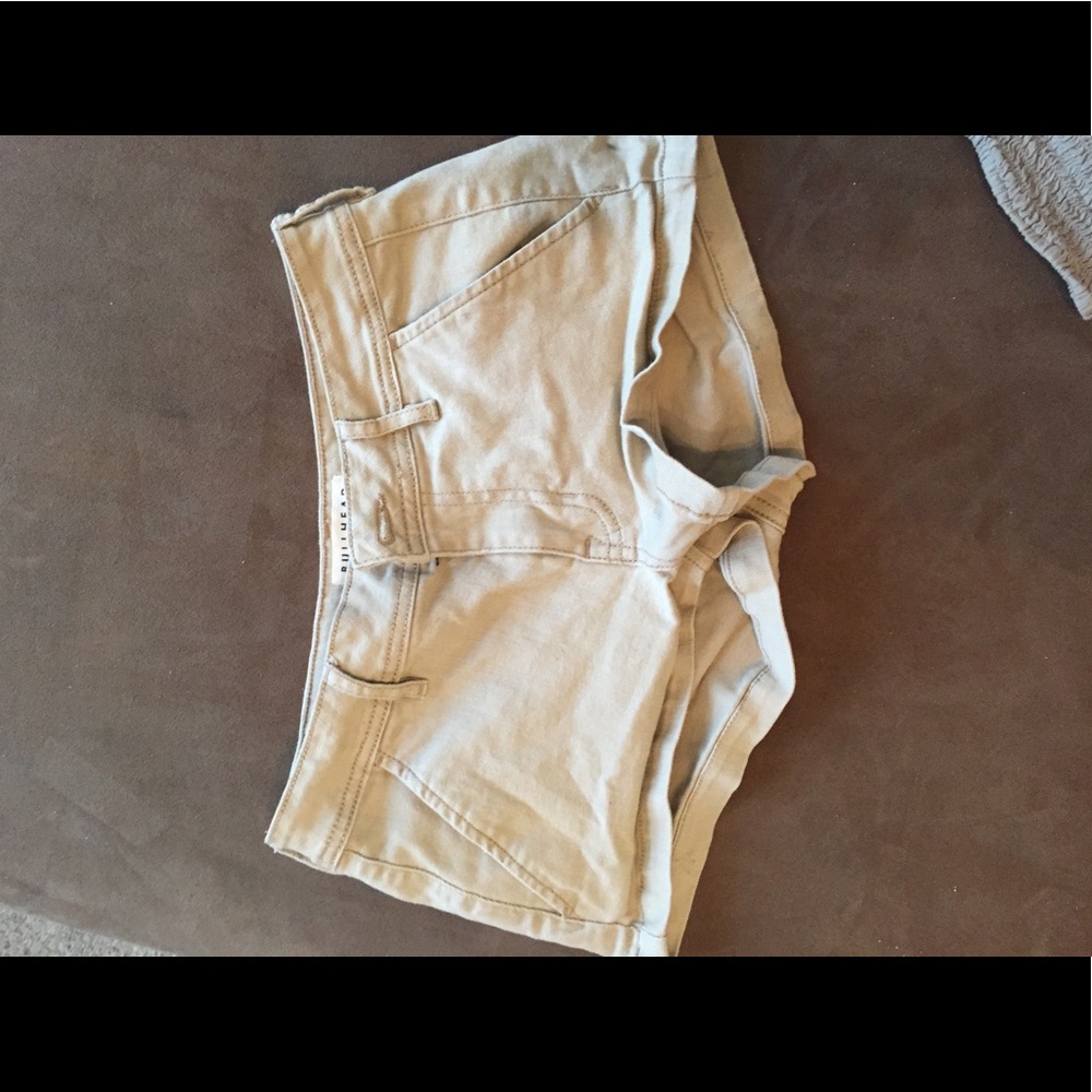 Kaki shorts from Buckle