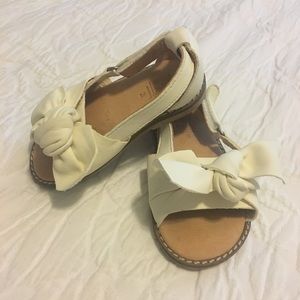 Baby Zara leather bow sandals