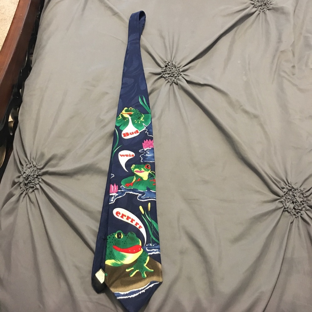 Tie - Picture 2 of 3
