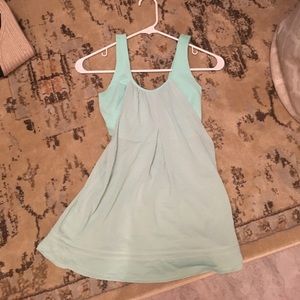 Lululemon tank