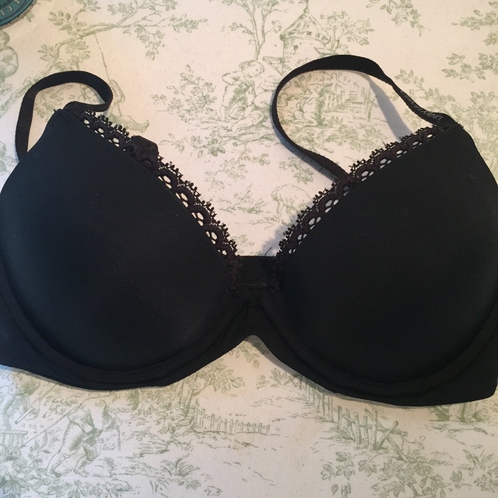 Lacy Edged Push Up Bra- NWOT