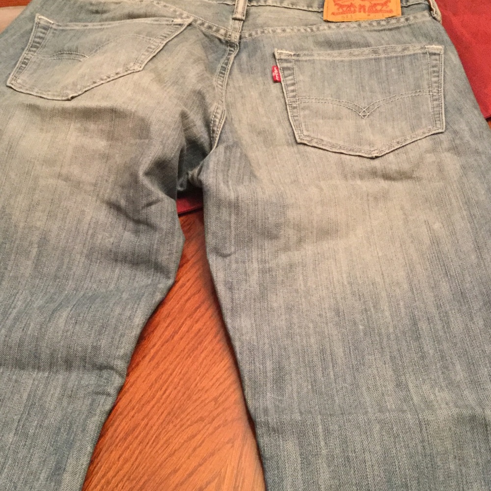 Levi jeans