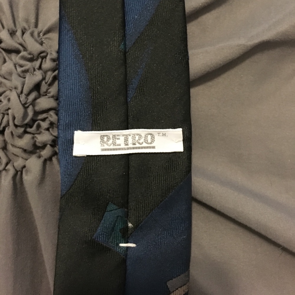 Tie - Picture 3 of 3