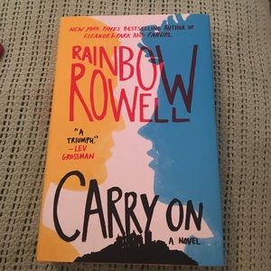 Rainbow Rowell Carry On Book. Sewuak to Fangirl