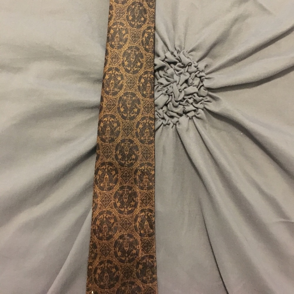 Tie - Picture 2 of 3