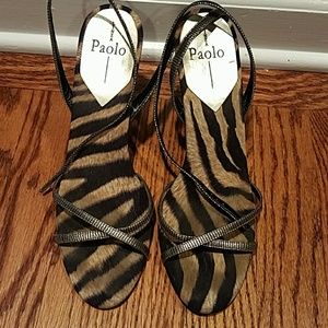 Paolo sandals