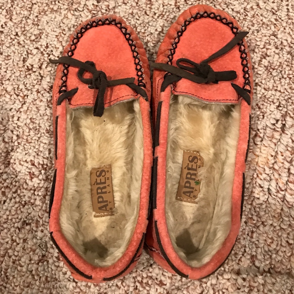 Apres by Lamo Footwear Hot Pink Moccasins
