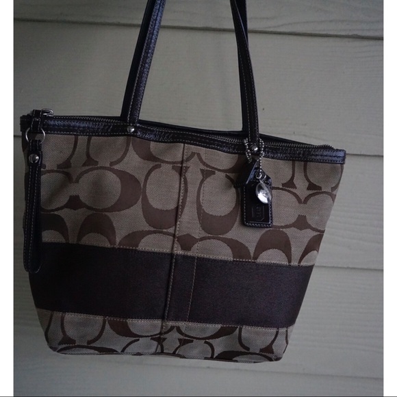 Original Coach Handbag - Picture 2 of 6