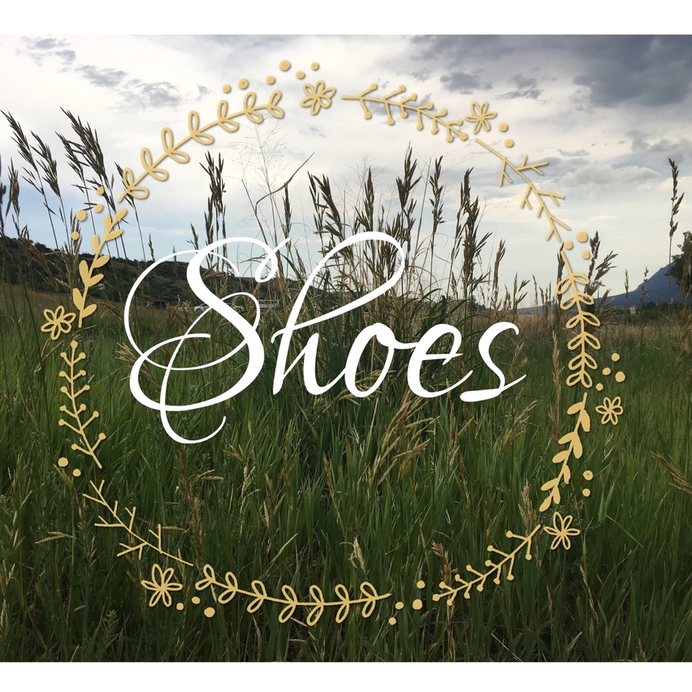 Shoes 👡👠👢👟