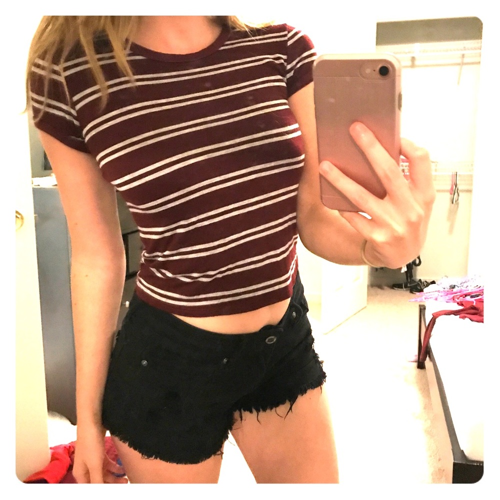 T-shirt crop top