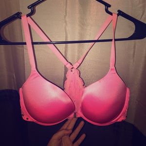 VS PINK Hot Pink Polkadots