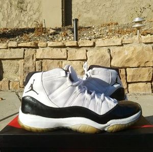 Jordan 11 'Concord'