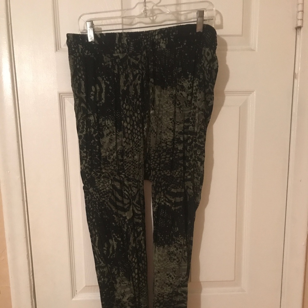 Drawstring waist snake print pants