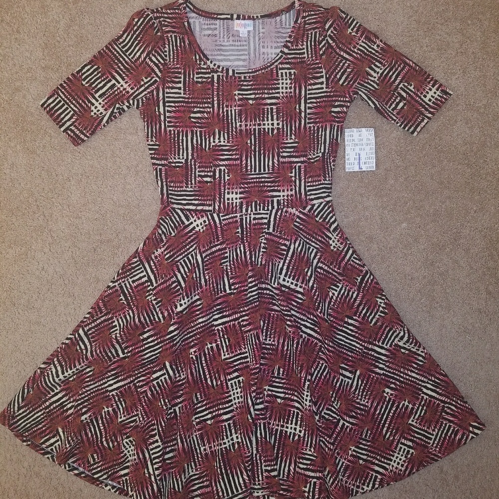 REDUCED!! BRAND NEW! LulaRoe Large Nicole