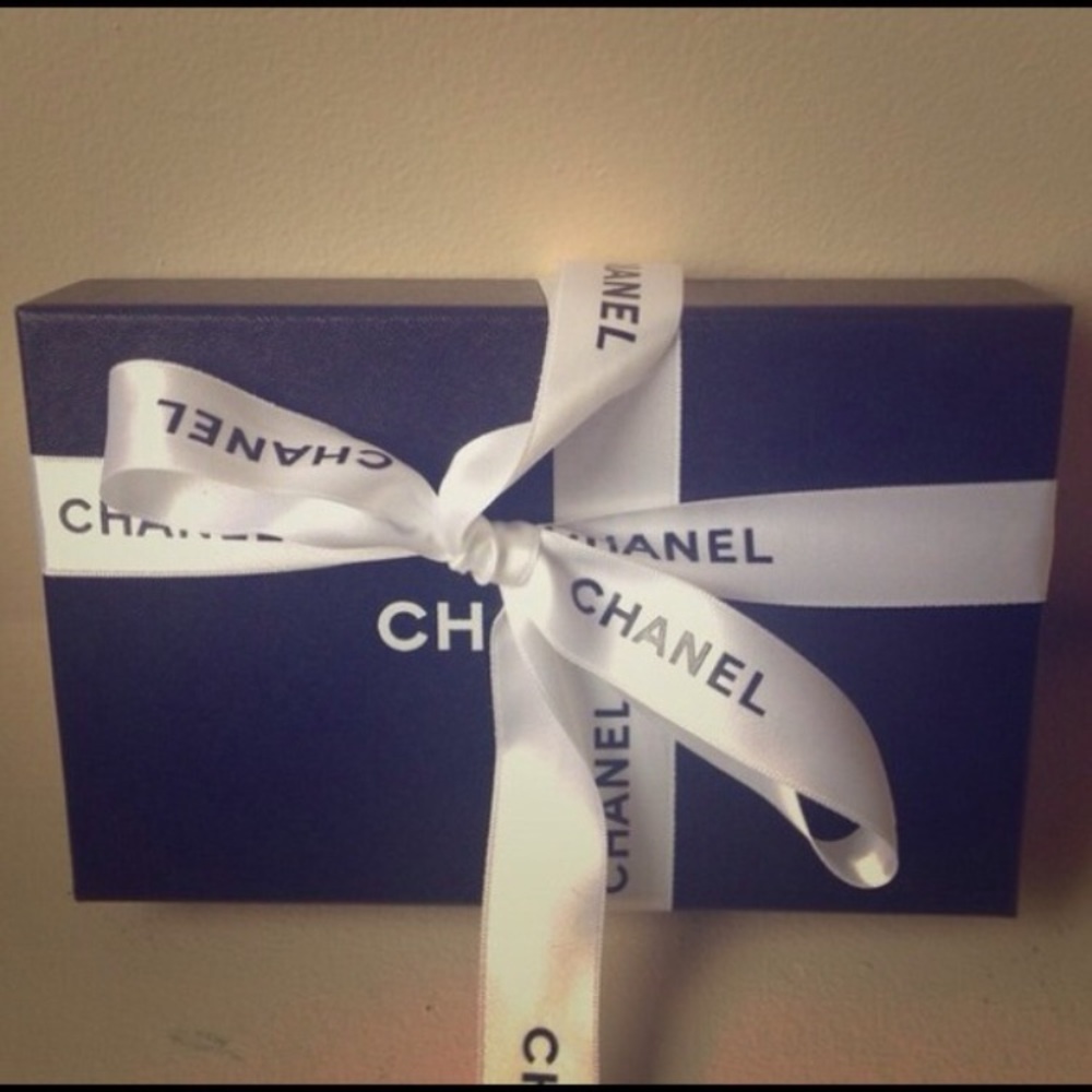 🌟SALE🌟💯% AUTH Chanel Patent Long Wallet