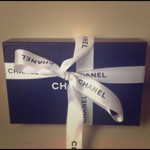 🌟SALE🌟💯% AUTH Chanel Patent Long Wallet