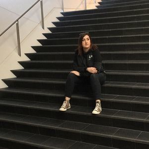 Meet your Posher, Chloe