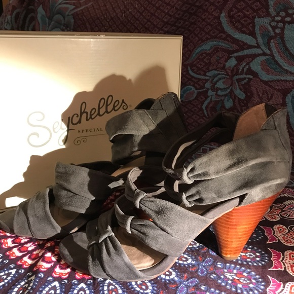 Seychelles for Anthropologie Grey Suede Heels - Picture 3 of 5