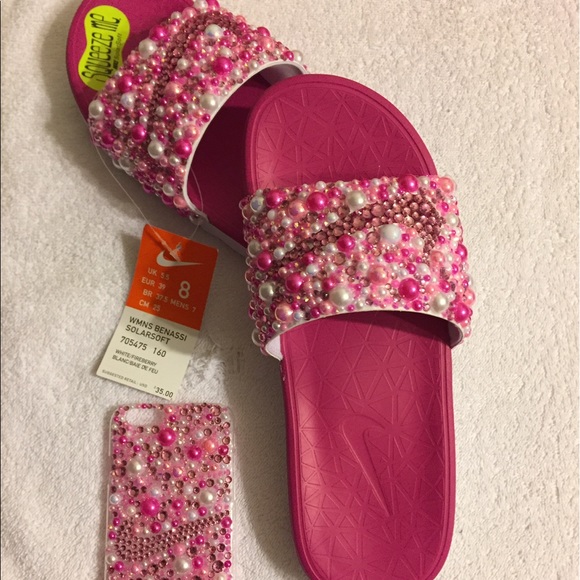 Bling Nike Slides - Picture 2 of 3