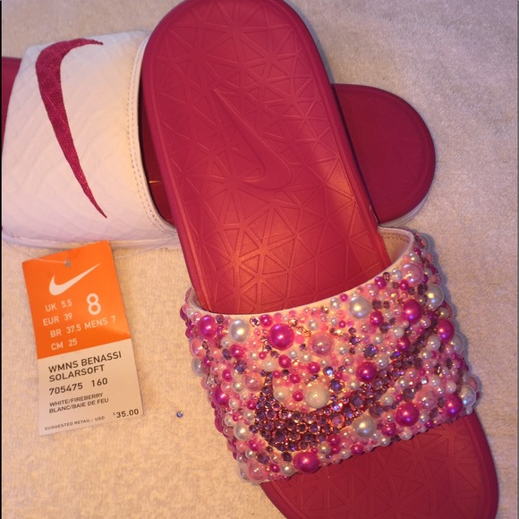Bling Nike Slides - Picture 3 of 3