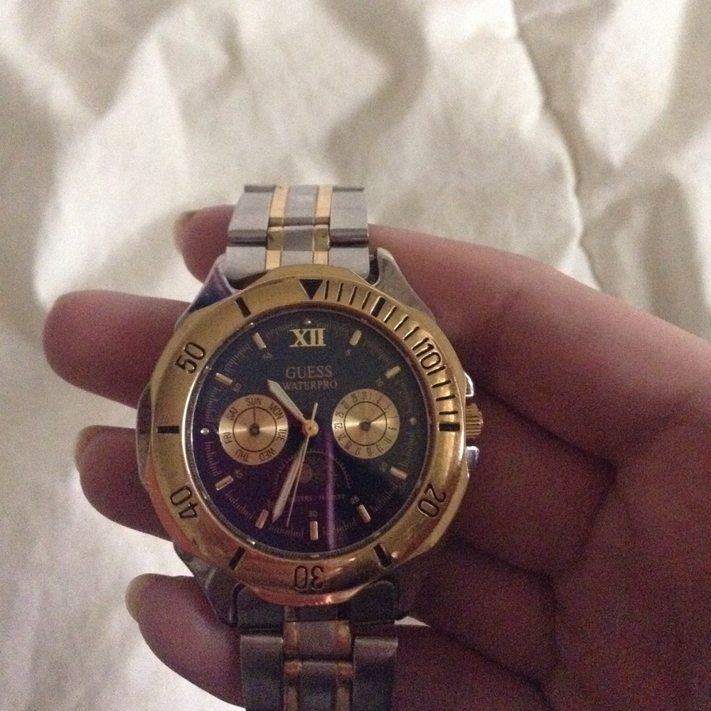 Men's guess watch