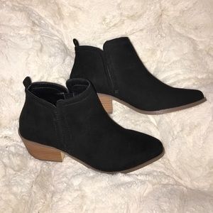 Black Pointed Booties