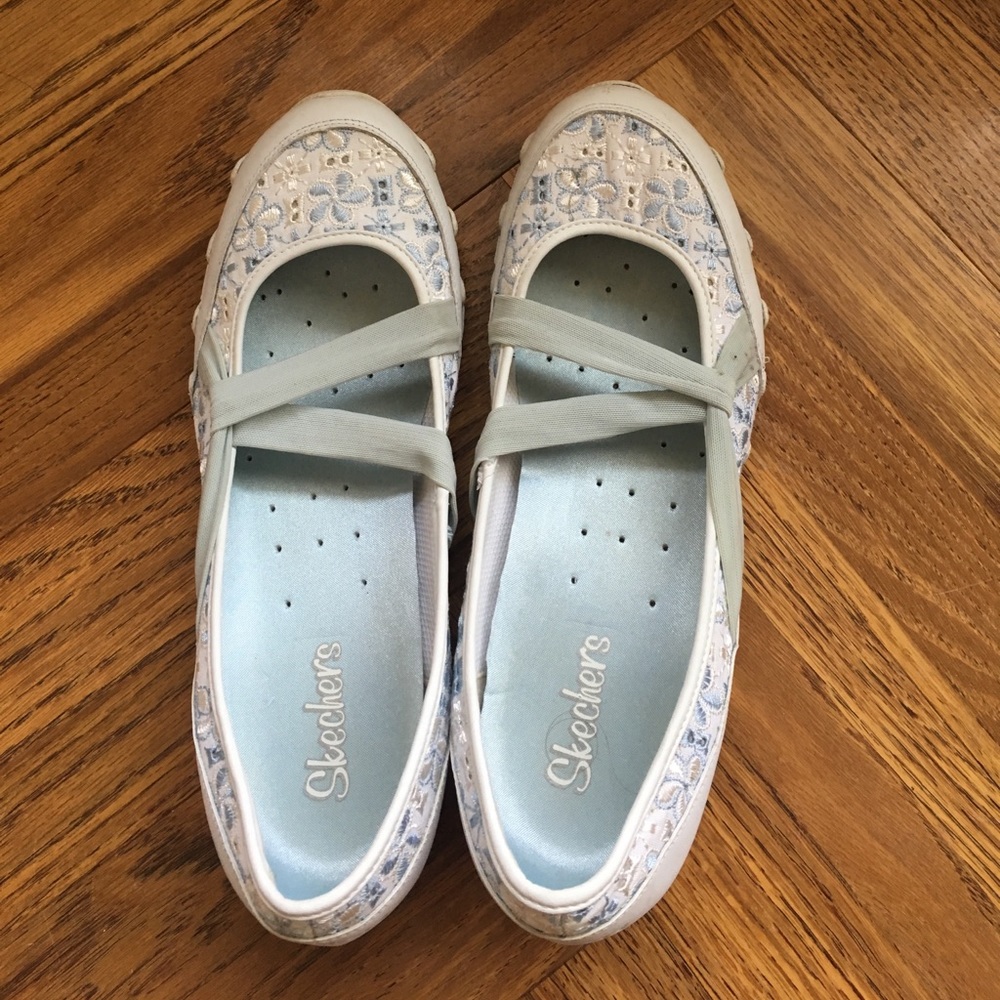 Skechers Walking Shoes