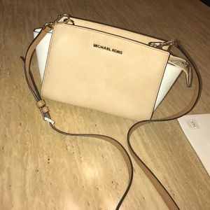 Used MK Selma mini tote