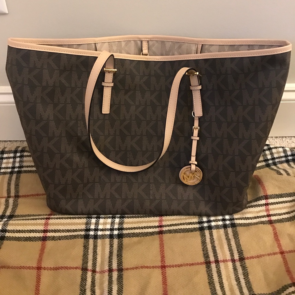 MICHAEL KORS BAG