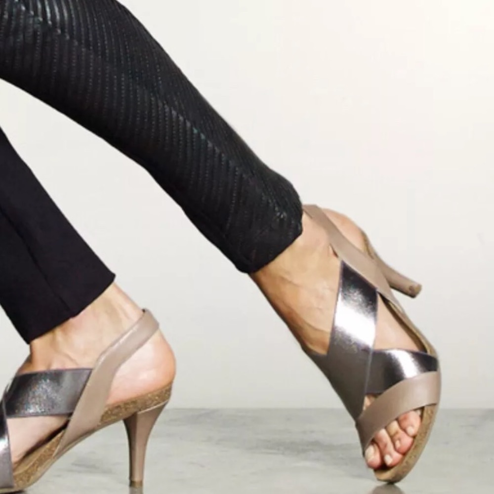 ANYI LU *** Bella Sandal